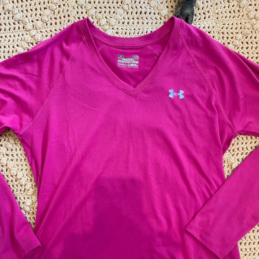 Women's Under Armour Hot Pink Long Sleeve Fitted Workout Top